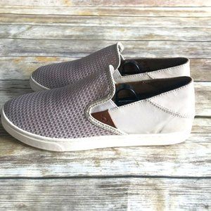 OLUKAI PEHUEA TAN SLIP-ON SNEAKER SIZE 9.5